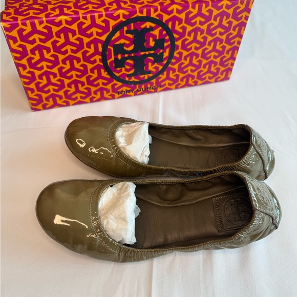 Tory Burch Eddie-Smooth Naplak/Patent Leather Ballet Flats Size 8 Color Musk - Picture 9 of 11